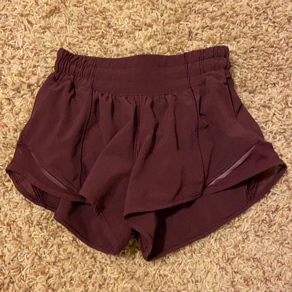 Lululemon Hotty Hot Short
